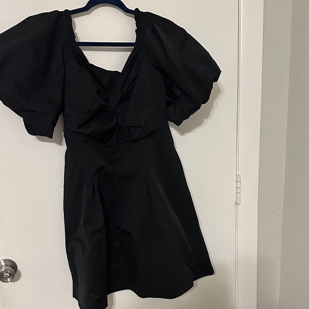 VENUS Black Puff Sleeve Dress